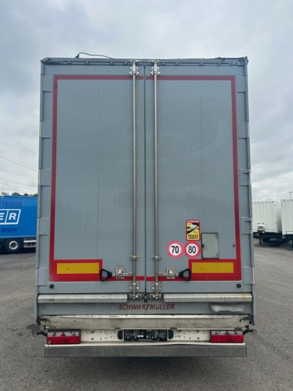 Schwarzmüller J Serie, Liftachse, Funk, SAF-Achsen - Félpótkocsi öönkihordós: 4 kép. Schwarzmüller J Serie, Liftachse, Funk, SAF-Achsen - Félpótkocsi öönkihordós: 4 kép.