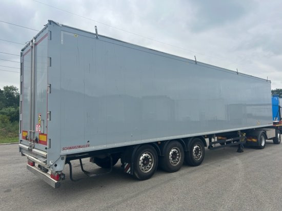 Schwarzmüller J Serie, Liftachse, Funk, SAF-Achsen - Félpótkocsi öönkihordós: 3 kép. Schwarzmüller J Serie, Liftachse, Funk, SAF-Achsen - Félpótkocsi öönkihordós: 3 kép.