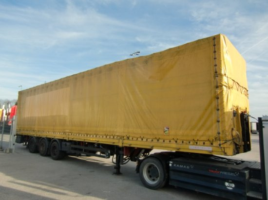 Schwarzmüller Spezialauflieger Schräglader, Coilmulde mehrere Einheiten verfügbar - Ponyvás félpótkocsi: 2 kép. Schwarzmüller Spezialauflieger Schräglader, Coilmulde mehrere Einheiten verfügbar - Ponyvás félpótkocsi: 2 kép.