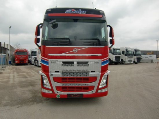 Volvo FH 500 8X4*4 Euro 6, Retarder, Tierkörpertransport Voll Luft - Teherautó: 2 kép. Volvo FH 500 8X4*4 Euro 6, Retarder, Tierkörpertransport Voll Luft - Teherautó: 2 kép.