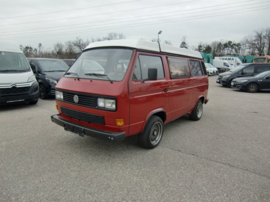VW T3 Multivan Westfalia Teilintegriert, AHV, Aufstelldach - Kempingautó: 1 kép. VW T3 Multivan Westfalia Teilintegriert, AHV, Aufstelldach - Kempingautó: 1 kép.