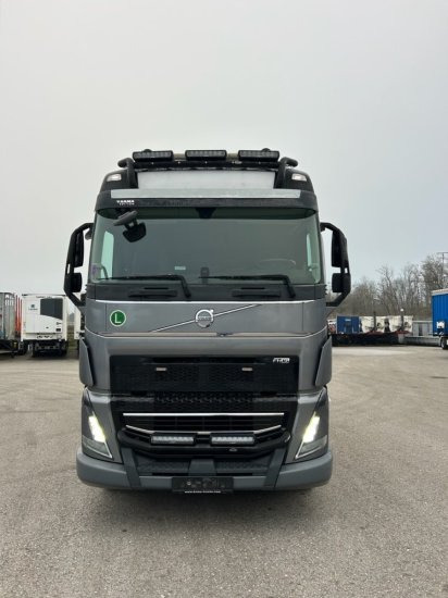 Volvo FH 16 650 6x4 Langholzzug + Doll M2K-9L Nachläufer mit Palfinger Epsilon S260C96, I-Shift, Retarder, - Rönkszállító teherautó, Darus autó: 2 kép. Volvo FH 16 650 6x4 Langholzzug + Doll M2K-9L Nachläufer mit Palfinger Epsilon S260C96, I-Shift, Retarder, - Rönkszállító teherautó, Darus autó: 2 kép.