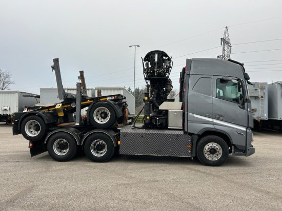 Volvo FH 16 650 6x4 Langholzzug + Doll M2K-9L Nachläufer mit Palfinger Epsilon S260C96, I-Shift, Retarder, - Rönkszállító teherautó, Darus autó: 4 kép. Volvo FH 16 650 6x4 Langholzzug + Doll M2K-9L Nachläufer mit Palfinger Epsilon S260C96, I-Shift, Retarder, - Rönkszállító teherautó, Darus autó: 4 kép.