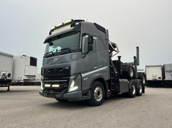 Volvo FH 16 650 6x4 Langholzzug + Doll M2K-9L Nachläufer mit Palfinger Epsilon S260C96, I-Shift, Retarder, - Rönkszállító teherautó, Darus autó: 1 kép. Volvo FH 16 650 6x4 Langholzzug + Doll M2K-9L Nachläufer mit Palfinger Epsilon S260C96, I-Shift, Retarder, - Rönkszállító teherautó, Darus autó: 1 kép.