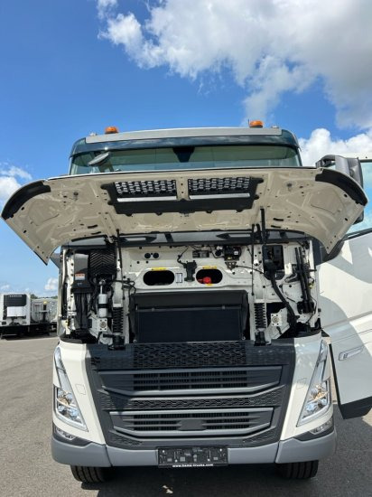 Volvo FH500 Gesteinskipper, Bordmatic, E6, I-Shift, Redarter, Achslift - Billenőplatós teherautó: 3 kép. Volvo FH500 Gesteinskipper, Bordmatic, E6, I-Shift, Redarter, Achslift - Billenőplatós teherautó: 3 kép.
