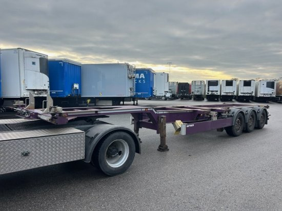 Web Trailer LPRS24 Heckschieber 1x20 ft 2x20 ft 1x40 ft mehrere Einheiten verfügbar - Félpótkocsi cserefelépítményes: 4 kép. Web Trailer LPRS24 Heckschieber 1x20 ft 2x20 ft 1x40 ft mehrere Einheiten verfügbar - Félpótkocsi cserefelépítményes: 4 kép.