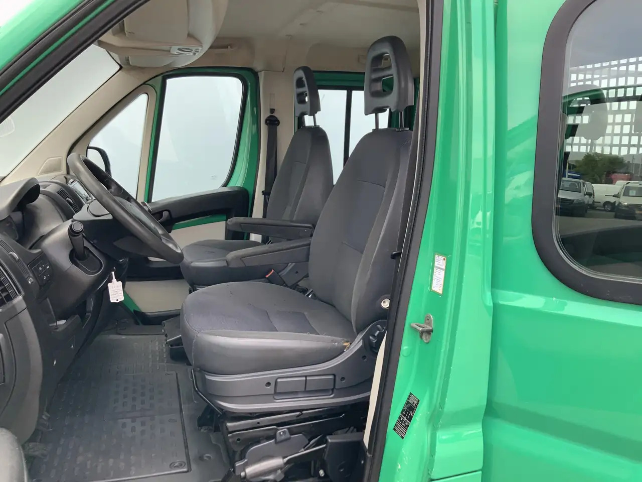 Platós kisteherautó, Duplakabinos kisteherautó Citroen Jumper 35 2.2 HDI L3 Dub Cab Pick Up 6 Zits Trekhaak 3000: 6 kép.