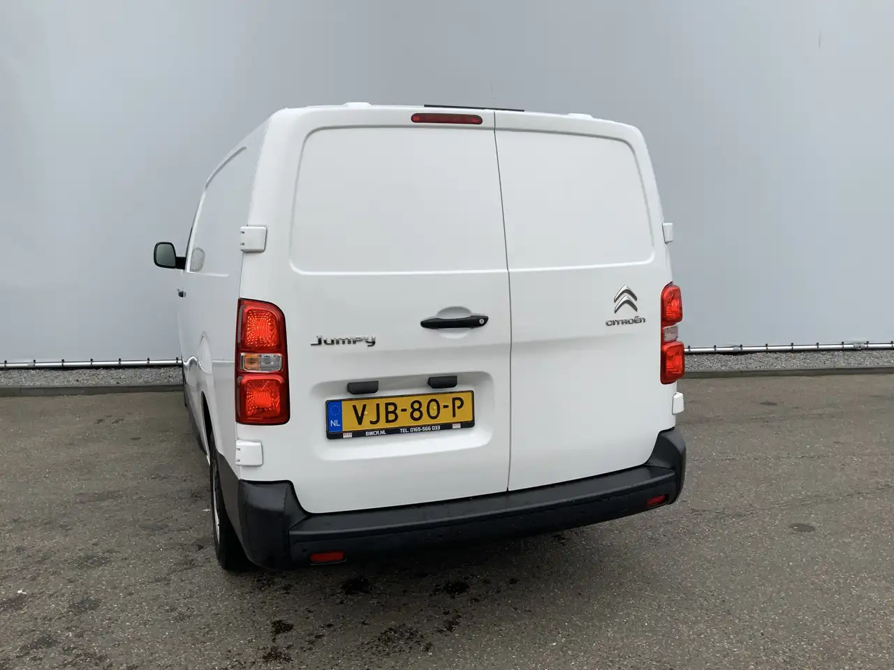 Citroen Jumpy 2.0 BlueHDI 120 XL Club Airco Cruise Navi 3 Zits E - Kis furgon: 2 kép. Citroen Jumpy 2.0 BlueHDI 120 XL Club Airco Cruise Navi 3 Zits E - Kis furgon: 2 kép.