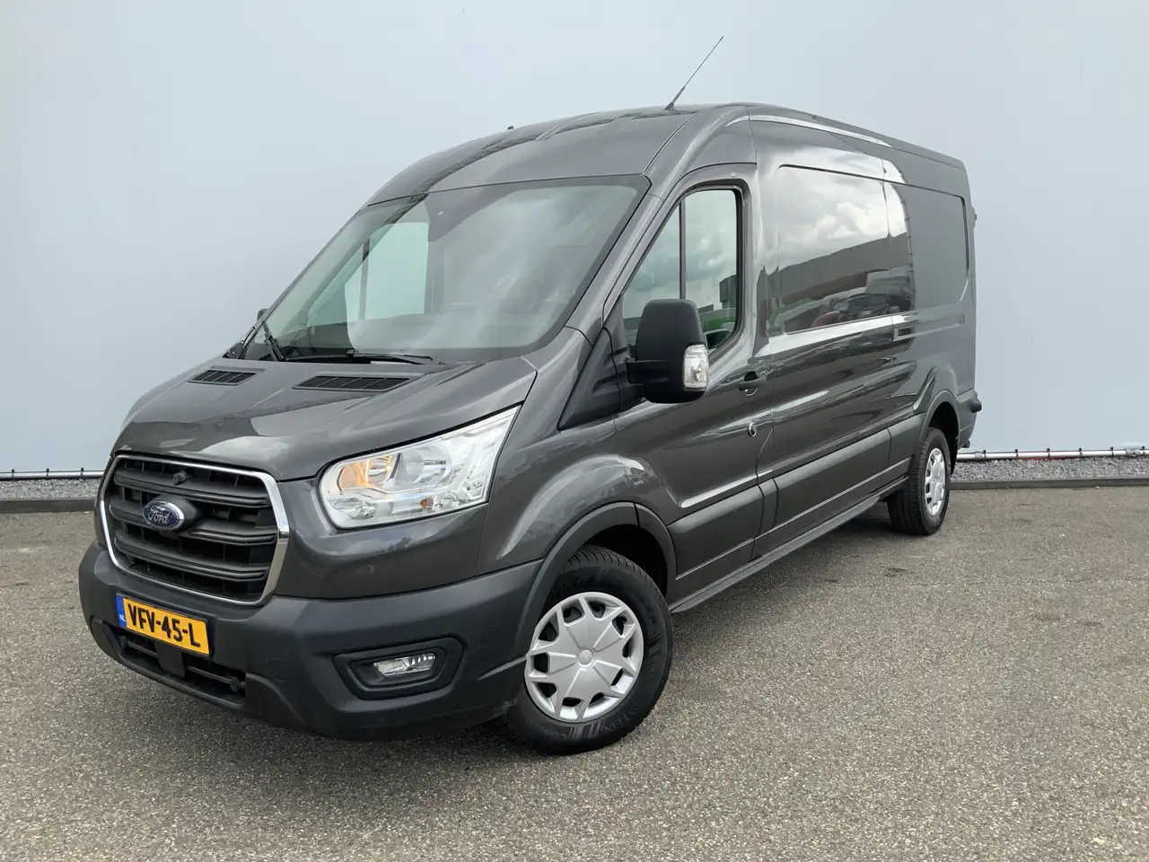 Ford Transit 350 2.0 TDCI L3H2 Trend Koelauto & Vries Automaat - Hűtős kisteherautó: 1 kép. Ford Transit 350 2.0 TDCI L3H2 Trend Koelauto & Vries Automaat - Hűtős kisteherautó: 1 kép.