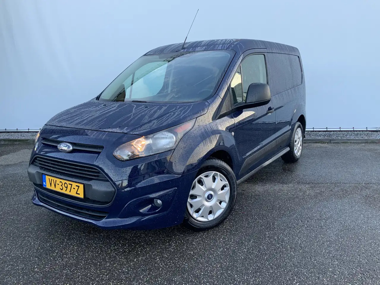 Ford Transit Connect 1.5 TDCI L1 Trend Airco Cruise Trekhaak 1200 kg Ca - Kis furgon: 1 kép. Ford Transit Connect 1.5 TDCI L1 Trend Airco Cruise Trekhaak 1200 kg Ca - Kis furgon: 1 kép.