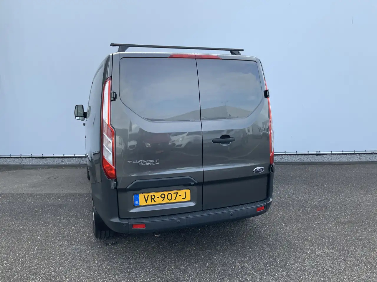 Ford Transit Custom 270 2.2 TDCI L1H1 Trend Airco Camera Cruise Dakdra - Furgon: 2 kép. Ford Transit Custom 270 2.2 TDCI L1H1 Trend Airco Camera Cruise Dakdra - Furgon: 2 kép.