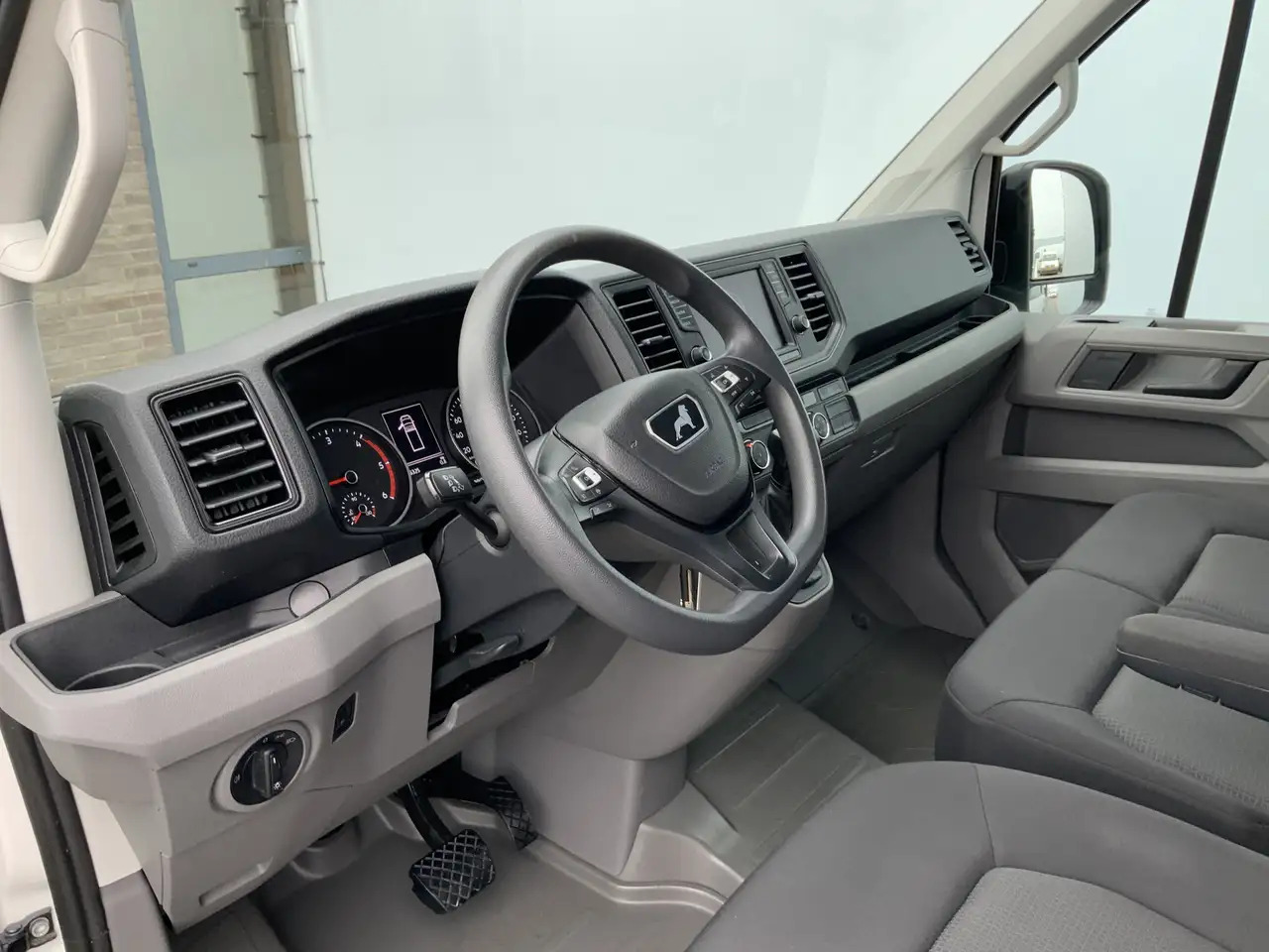 MAN TGE 35 2.0 Lang Automaat Pick Up Airco Cruise 3 Zits B - Platós kisteherautó: 5 kép. MAN TGE 35 2.0 Lang Automaat Pick Up Airco Cruise 3 Zits B - Platós kisteherautó: 5 kép.