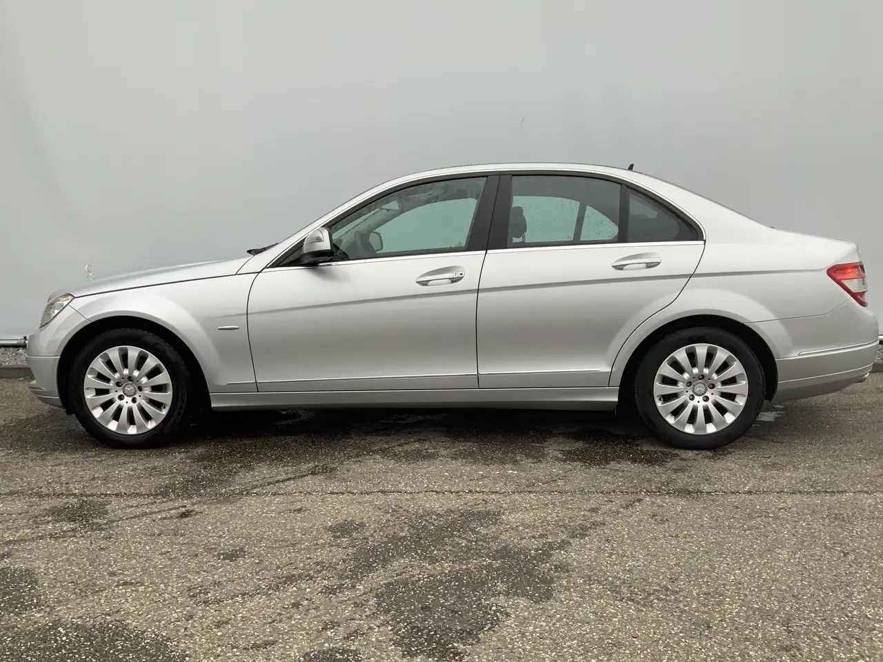 Mercedes-Benz C 200 K Elegance UNIEK ! Airco Compressor Alu Velg Euro - Szedán: 3 kép. Mercedes-Benz C 200 K Elegance UNIEK ! Airco Compressor Alu Velg Euro - Szedán: 3 kép.