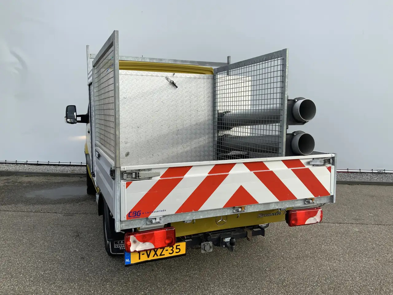 Mercedes-Benz Sprinter 213 2.2 CDI 325 Automaat DubCab Pick Up 5 Zits Tre - Platós kisteherautó, Duplakabinos kisteherautó: 2 kép. Mercedes-Benz Sprinter 213 2.2 CDI 325 Automaat DubCab Pick Up 5 Zits Tre - Platós kisteherautó, Duplakabinos kisteherautó: 2 kép.