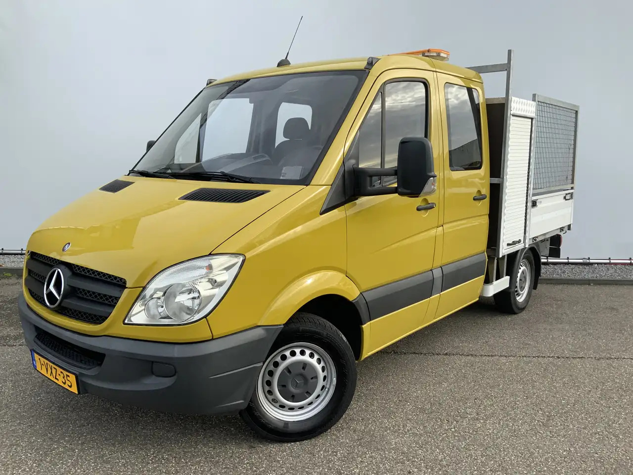 Mercedes-Benz Sprinter 213 2.2 CDI 325 Automaat DubCab Pick Up 5 Zits Tre - Platós kisteherautó, Duplakabinos kisteherautó: 1 kép. Mercedes-Benz Sprinter 213 2.2 CDI 325 Automaat DubCab Pick Up 5 Zits Tre - Platós kisteherautó, Duplakabinos kisteherautó: 1 kép.