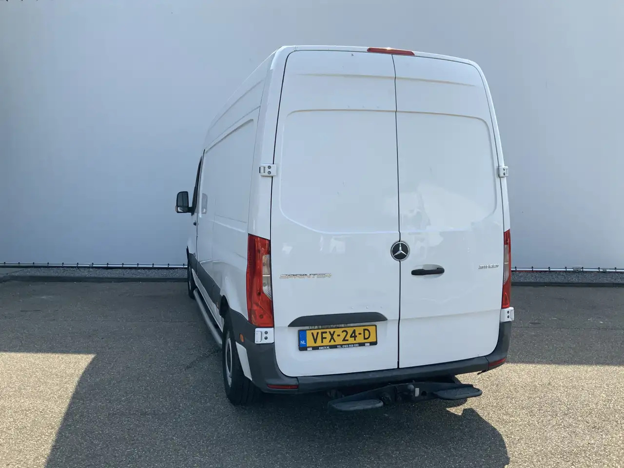 Mercedes-Benz Sprinter 311 2.2 CDI L2H2 Automaat Airco 3 Zits 2000 kg Sid - Furgon: 2 kép. Mercedes-Benz Sprinter 311 2.2 CDI L2H2 Automaat Airco 3 Zits 2000 kg Sid - Furgon: 2 kép.
