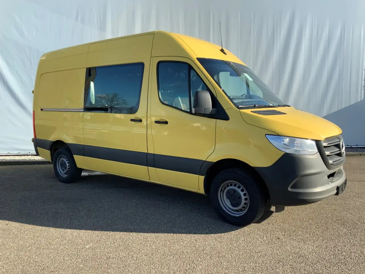 Mercedes-Benz Sprinter 314 2.2 CDI L2H2 & Laadklep& Afstandbediening Airc - Furgon: 2 kép. Mercedes-Benz Sprinter 314 2.2 CDI L2H2 & Laadklep& Afstandbediening Airc - Furgon: 2 kép.