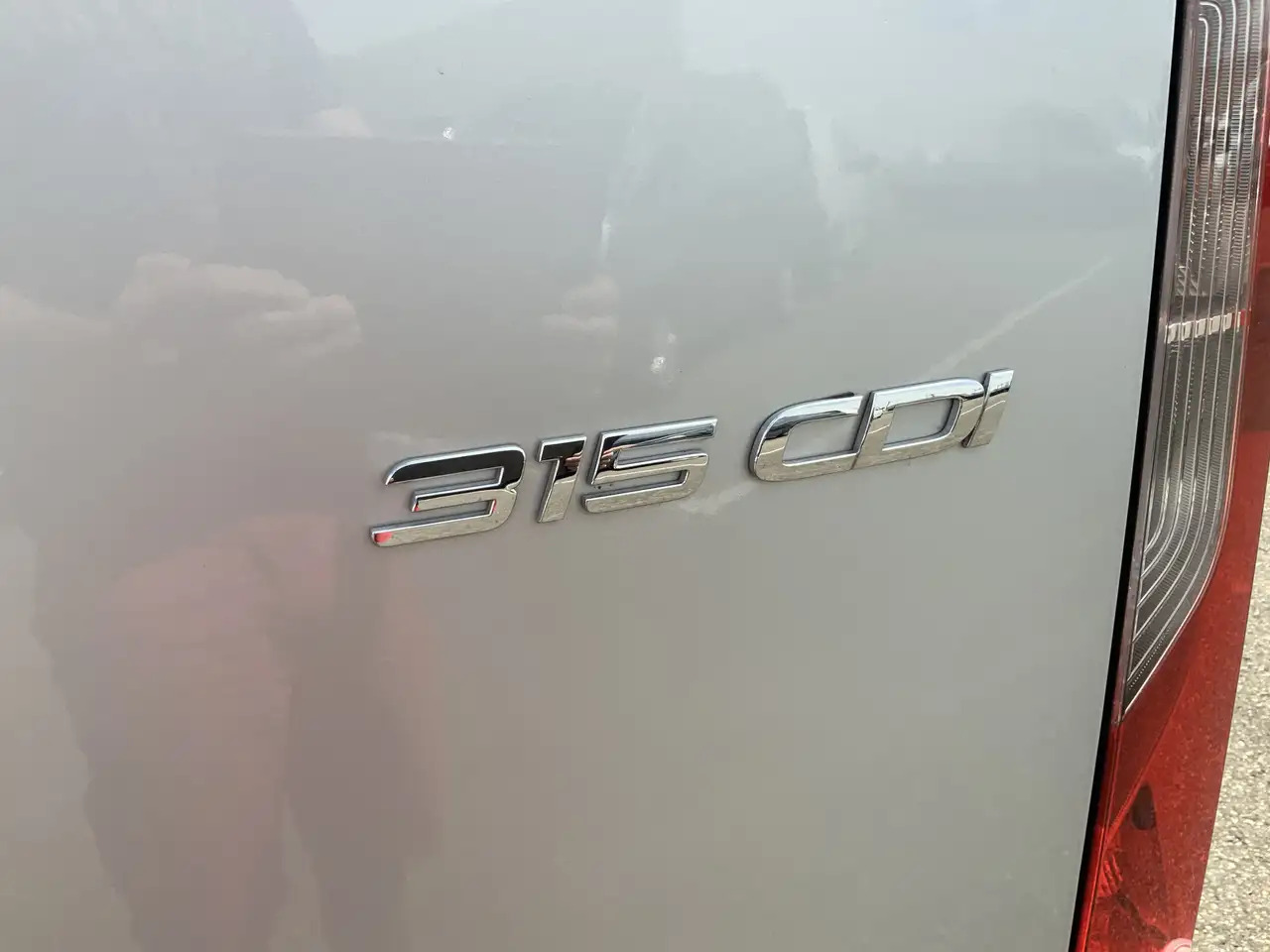 Furgon Mercedes-Benz Sprinter 315 1.9 CDI L2H2 Automaat 3 Zits Airco Navi Camera: 11 kép. Furgon Mercedes-Benz Sprinter 315 1.9 CDI L2H2 Automaat 3 Zits Airco Navi Camera: 11 kép.