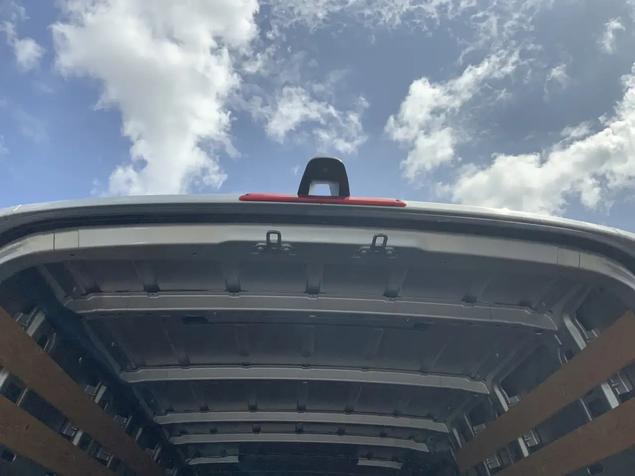 Furgon Mercedes-Benz Sprinter 315 1.9 CDI L2H2 Automaat 3 Zits Airco Navi Camera: 7 kép. Furgon Mercedes-Benz Sprinter 315 1.9 CDI L2H2 Automaat 3 Zits Airco Navi Camera: 7 kép.