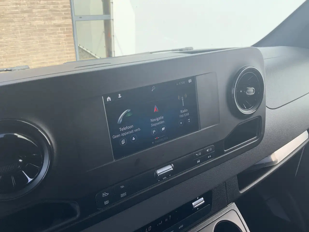 Mercedes-Benz Sprinter 316 2.2 CDI L2H2 DC Automaat Cruise Airco 3 Zits W - Furgon: 5 kép. Mercedes-Benz Sprinter 316 2.2 CDI L2H2 DC Automaat Cruise Airco 3 Zits W - Furgon: 5 kép.