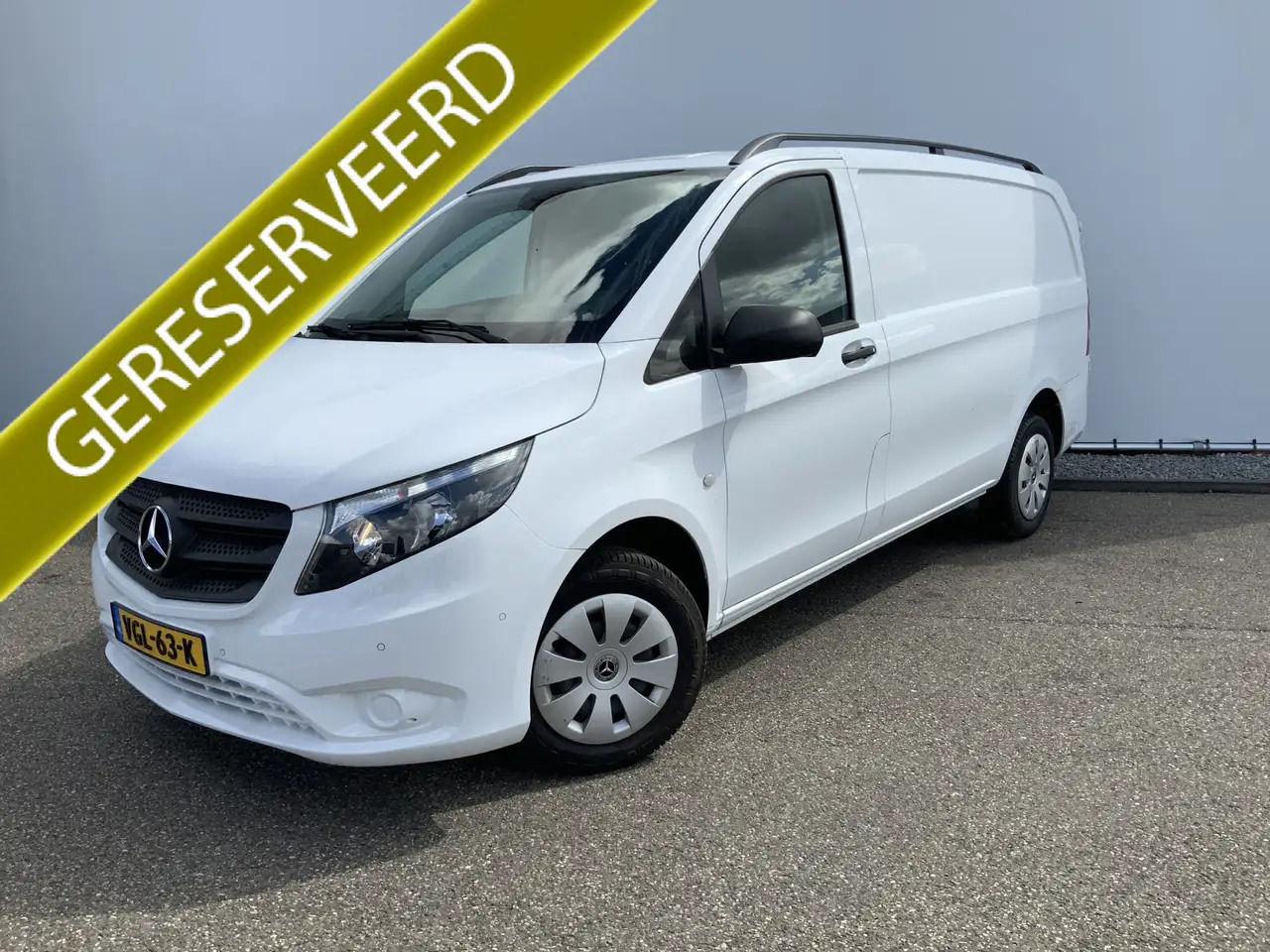Mercedes-Benz Vito 110 CDI L2 Airco Cruise Navi Scherm Dakrail Euro 6 - Furgon: 1 kép. Mercedes-Benz Vito 110 CDI L2 Airco Cruise Navi Scherm Dakrail Euro 6 - Furgon: 1 kép.