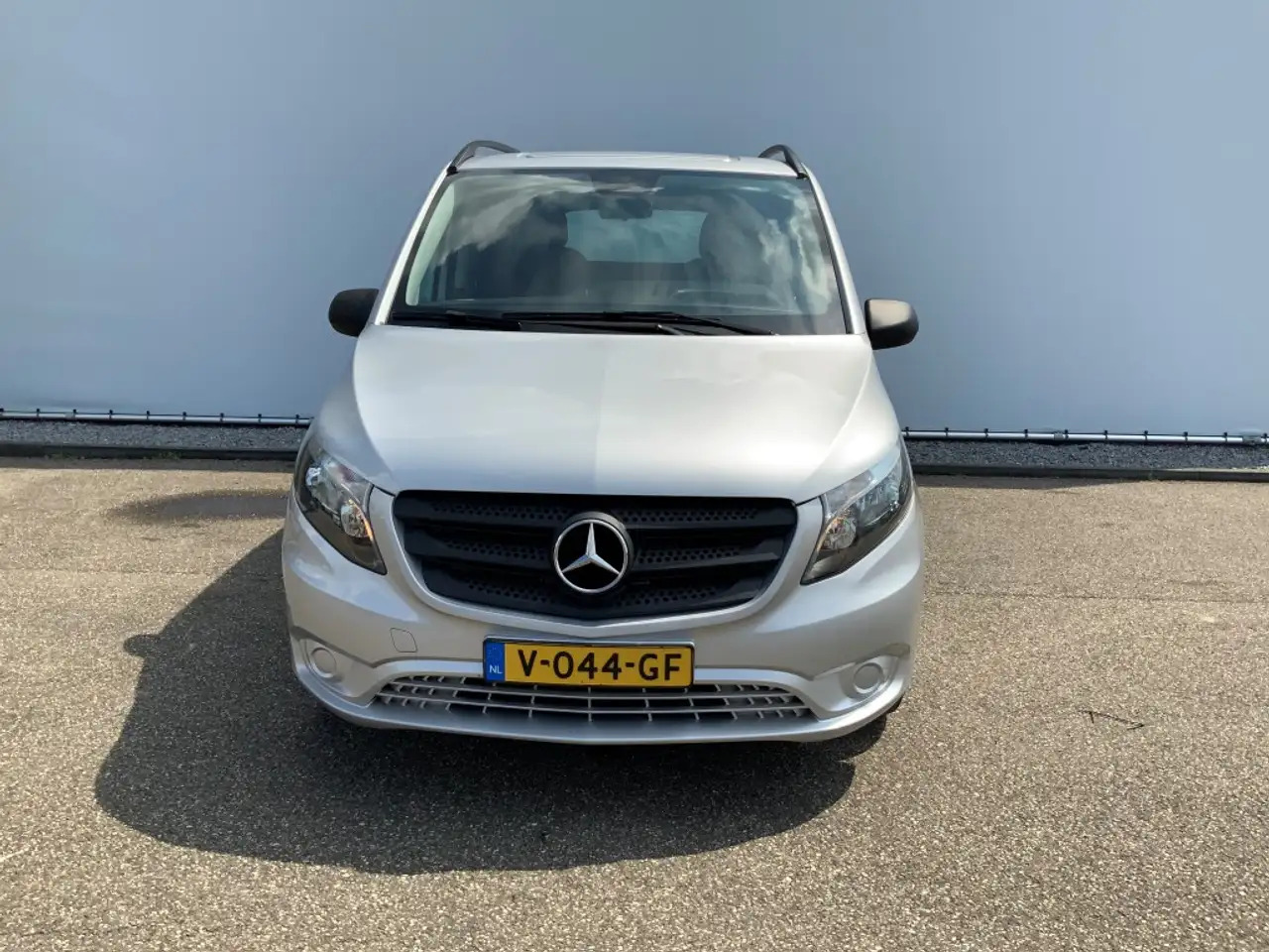 Mercedes-Benz Vito 114 CDI 4X4 Automaat Airco Cruise Trekhaak 2500 kg - Furgon: 2 kép. Mercedes-Benz Vito 114 CDI 4X4 Automaat Airco Cruise Trekhaak 2500 kg - Furgon: 2 kép.