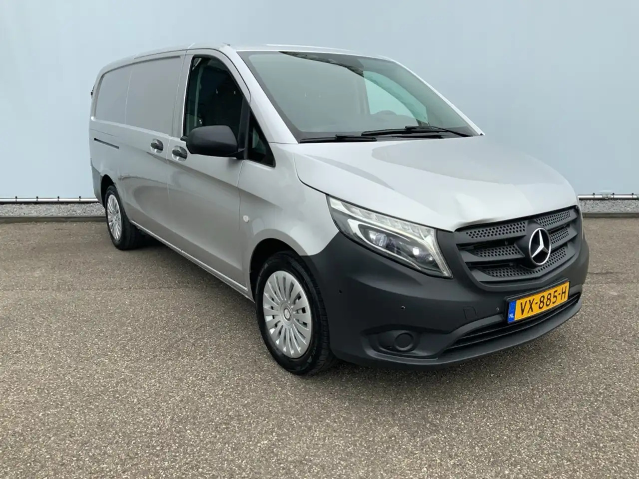 Mercedes-Benz Vito 119 CDI Lang Automaat Airco Cruise Trekhaak 2500 k - Furgon: 2 kép. Mercedes-Benz Vito 119 CDI Lang Automaat Airco Cruise Trekhaak 2500 k - Furgon: 2 kép.