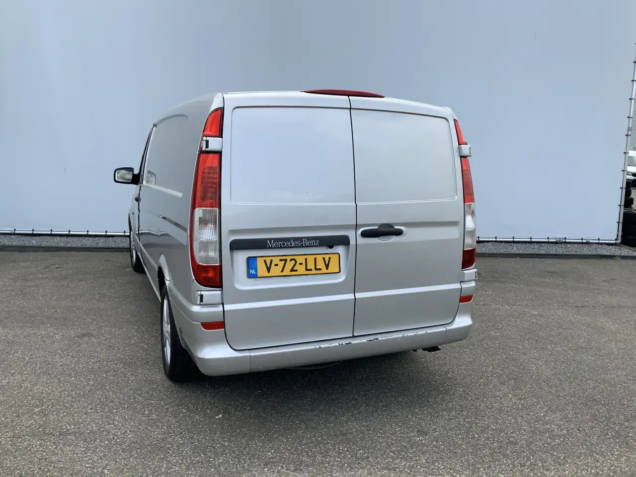 Mercedes-Benz Vito 122 CDI Automaat Koel Auto werkt 100 % 0.gr Airco - Hűtős kisteherautó: 2 kép. Mercedes-Benz Vito 122 CDI Automaat Koel Auto werkt 100 % 0.gr Airco - Hűtős kisteherautó: 2 kép.