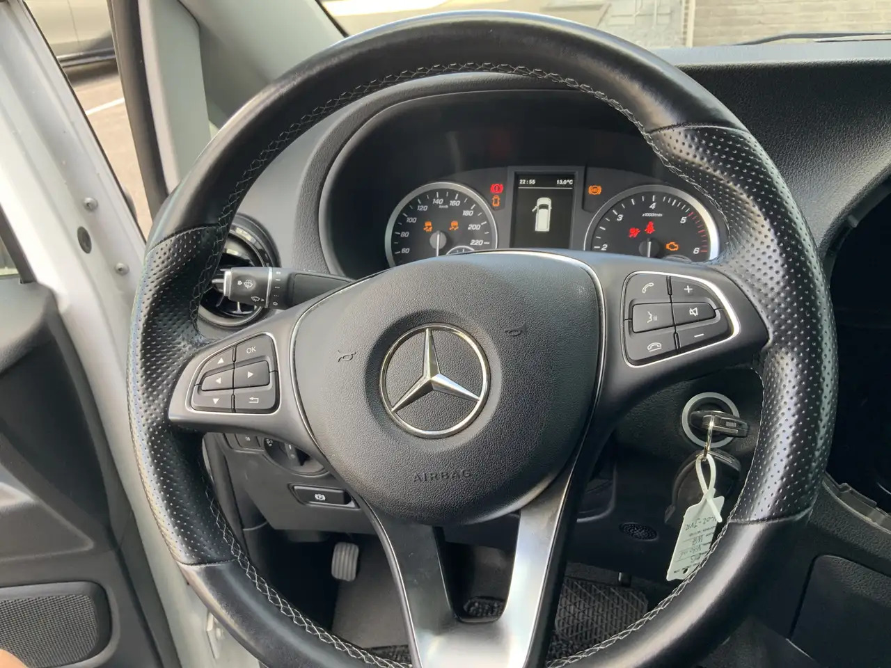 Mercedes-Benz Vito Automaat 116 CDI Lang 2 Airco Cruise 3 Zits Alu Ve - Furgon: 5 kép. Mercedes-Benz Vito Automaat 116 CDI Lang 2 Airco Cruise 3 Zits Alu Ve - Furgon: 5 kép.