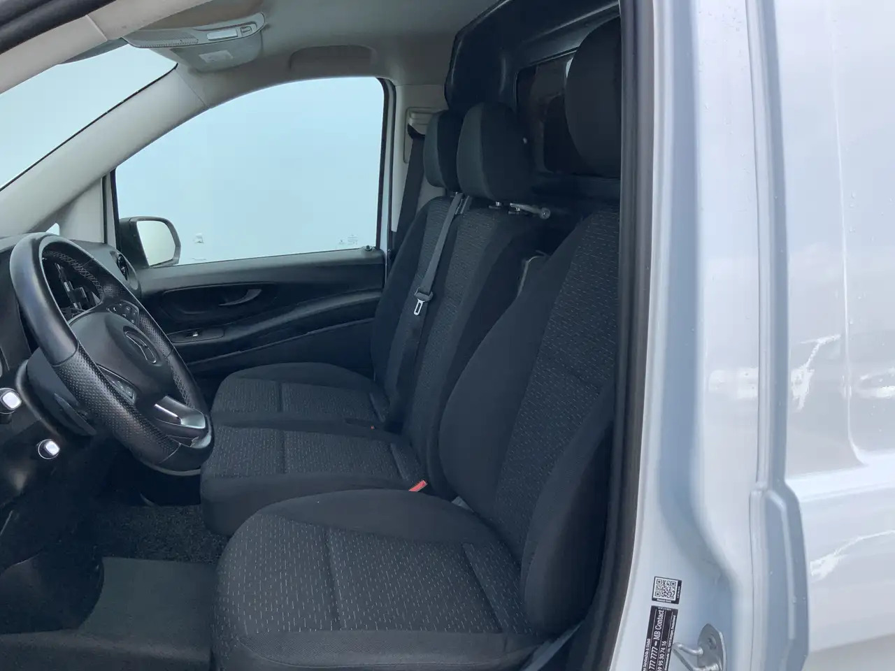 Mercedes-Benz Vito Automaat 116 CDI Lang 2 Airco Cruise 3 Zits Alu Ve - Furgon: 4 kép. Mercedes-Benz Vito Automaat 116 CDI Lang 2 Airco Cruise 3 Zits Alu Ve - Furgon: 4 kép.