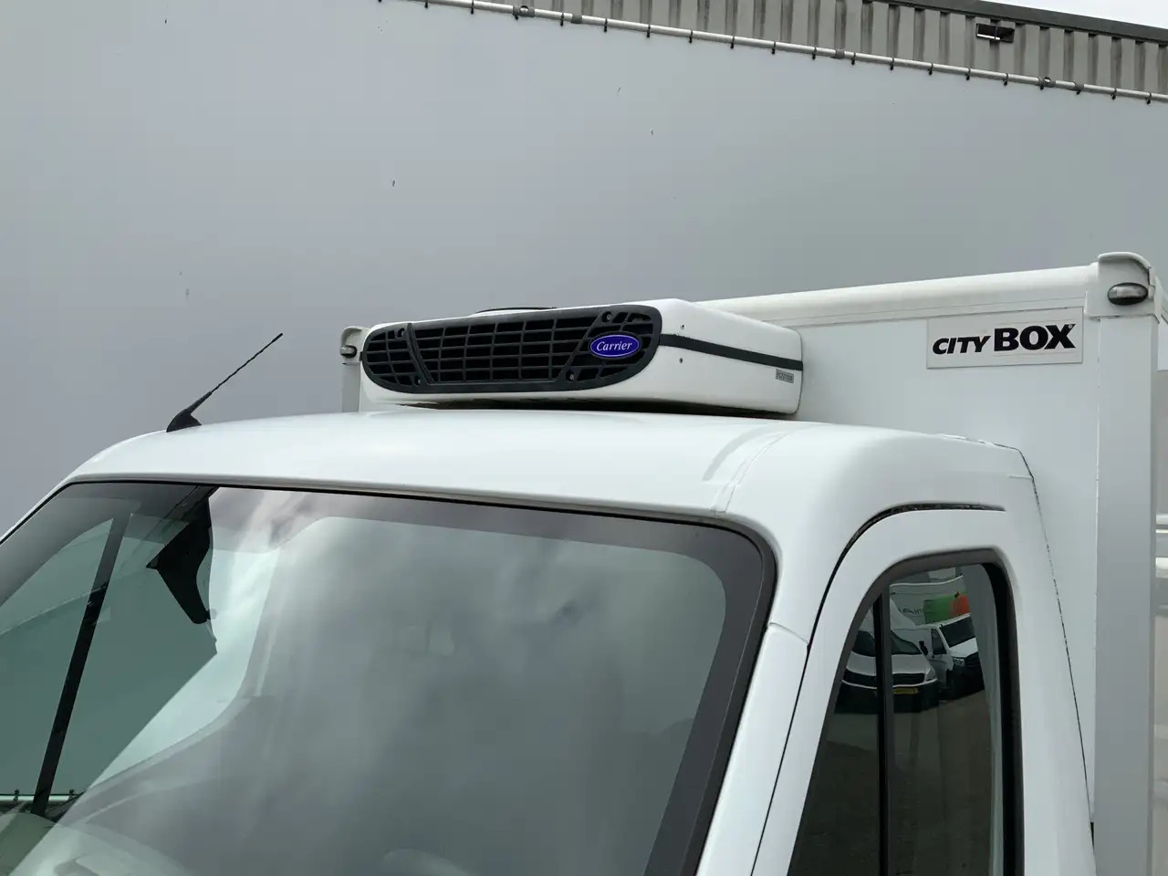 Nissan NV400 2.3 dCi L2H2 Acenta Koelauto Carrier Werkt 100 % C - Hűtős kisteherautó: 2 kép. Nissan NV400 2.3 dCi L2H2 Acenta Koelauto Carrier Werkt 100 % C - Hűtős kisteherautó: 2 kép.