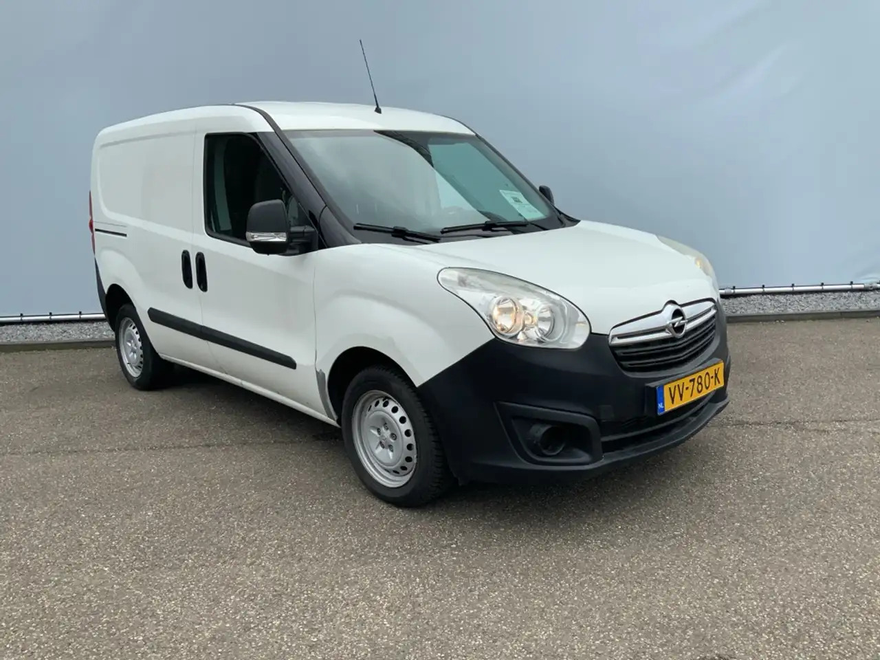 Opel Combo 1.3 CDTi L1H1 ecoFLEX Selection Airco Trekhaak 100 - Kis furgon: 2 kép. Opel Combo 1.3 CDTi L1H1 ecoFLEX Selection Airco Trekhaak 100 - Kis furgon: 2 kép.