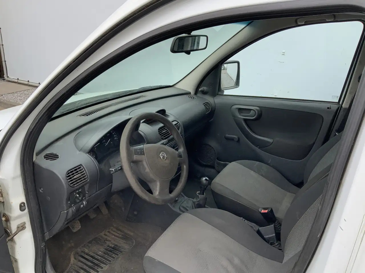 Opel Combo 1.3 CDTi Selection Trekhaak 1000 kg Euro 5 - Kis furgon: 5 kép. Opel Combo 1.3 CDTi Selection Trekhaak 1000 kg Euro 5 - Kis furgon: 5 kép.
