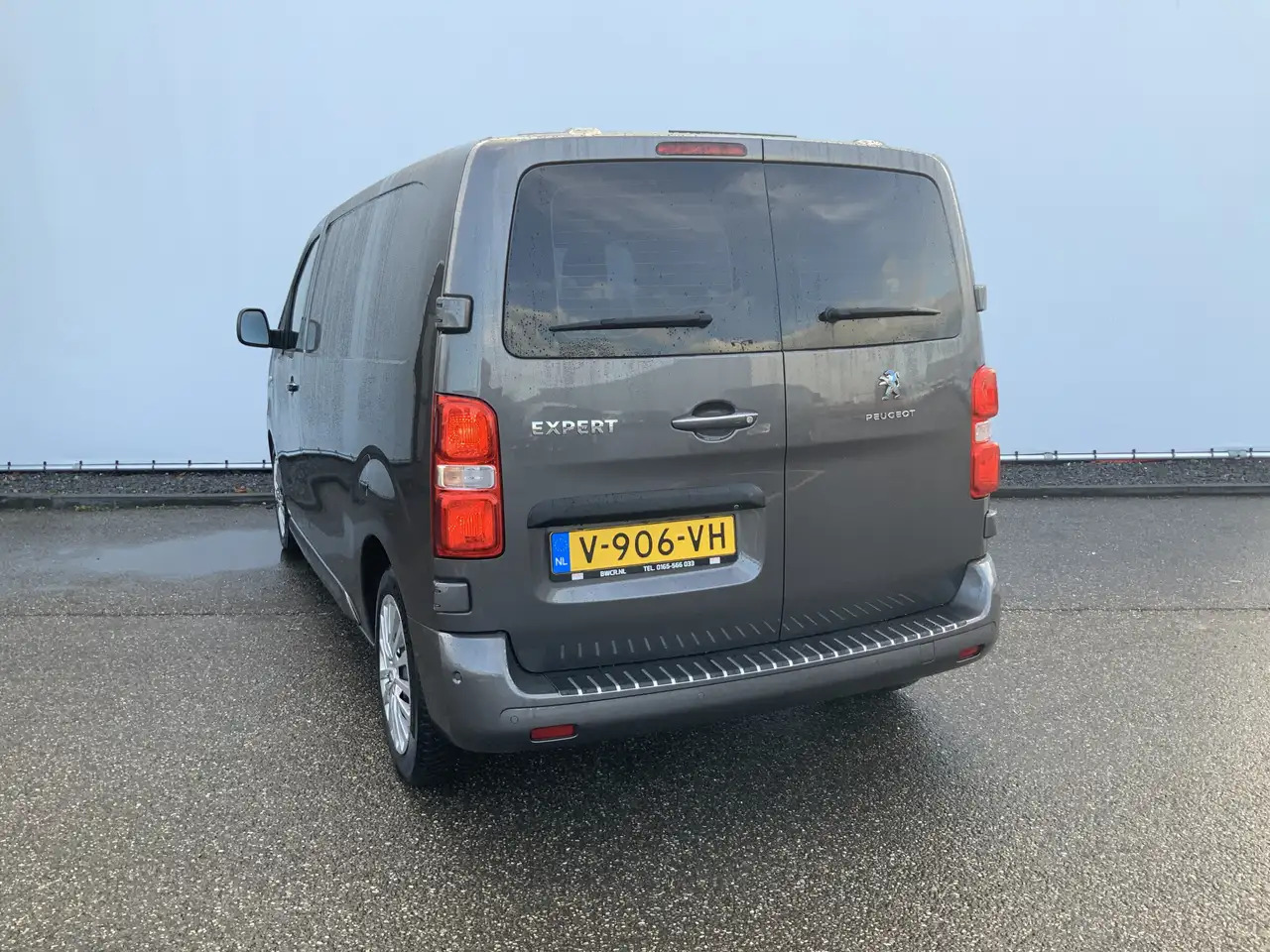 Peugeot Expert 227S 2.0 BlueHD(Koppakking Defect ) 180 Premium Pa - Furgon: 2 kép. Peugeot Expert 227S 2.0 BlueHD(Koppakking Defect ) 180 Premium Pa - Furgon: 2 kép.