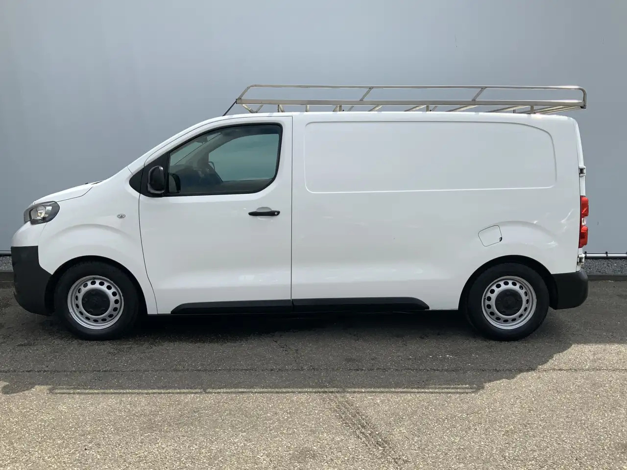 Peugeot Expert glazenwasser 226S 1.6 BlueHDI 115 Inbouw 530 liter - Furgon, Többcélú/ Speciális jármű: 5 kép. Peugeot Expert glazenwasser 226S 1.6 BlueHDI 115 Inbouw 530 liter - Furgon, Többcélú/ Speciális jármű: 5 kép.