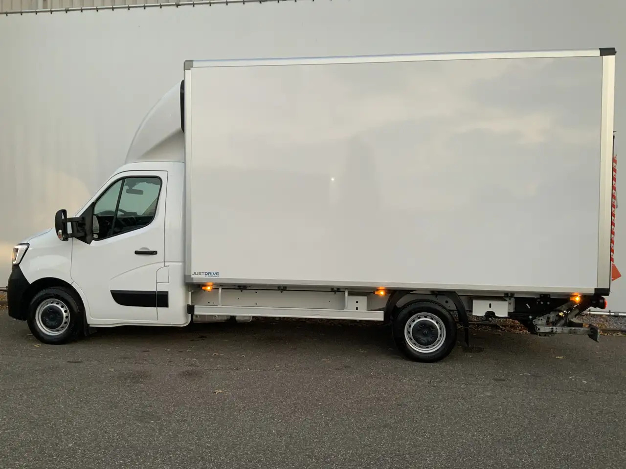 Renault Master T35 2.3 dCi 145 L3 Meubelbak&Klep Zijdeur Airco Cr - Dobozos kisteherautó: 3 kép. Renault Master T35 2.3 dCi 145 L3 Meubelbak&Klep Zijdeur Airco Cr - Dobozos kisteherautó: 3 kép.