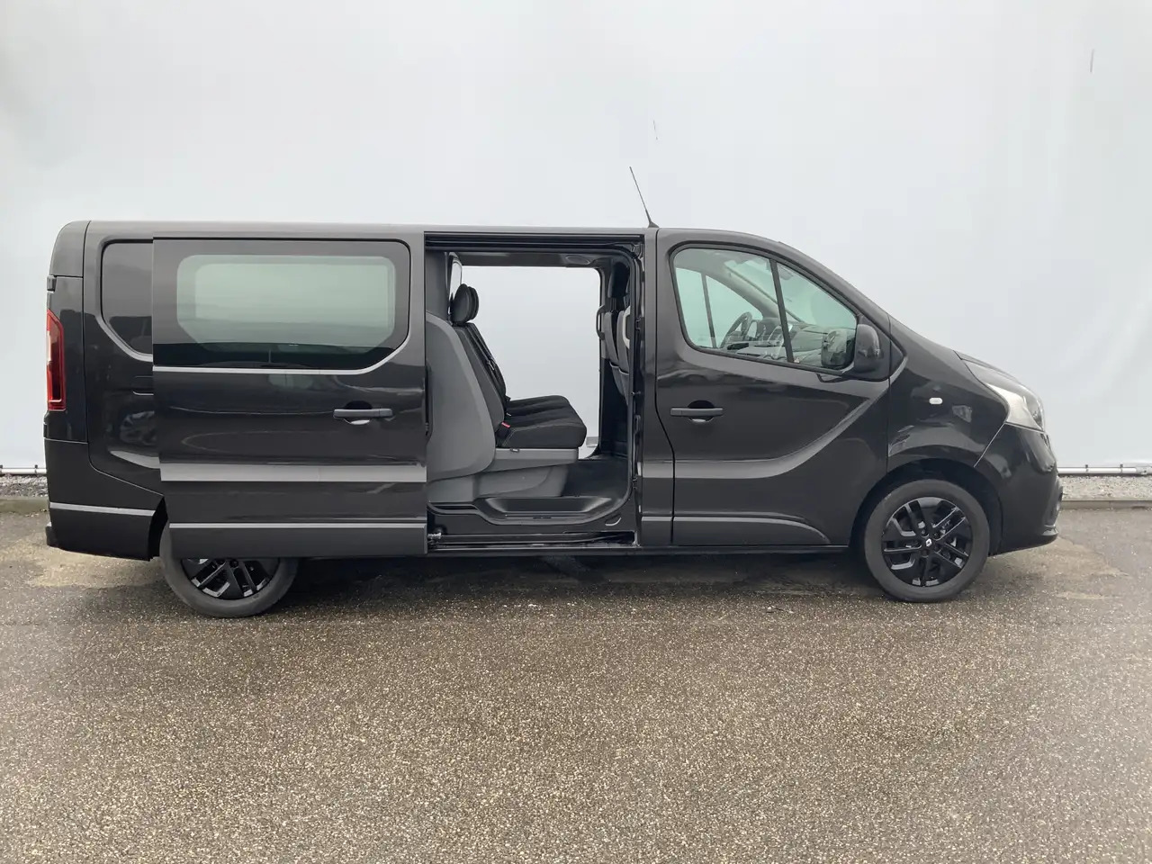 Duplakabinos kisteherautó Renault Trafic 1.6 dCi T29 L2H1 Dub Cab 5 Zits Airco Cruise Navi: 11 kép.