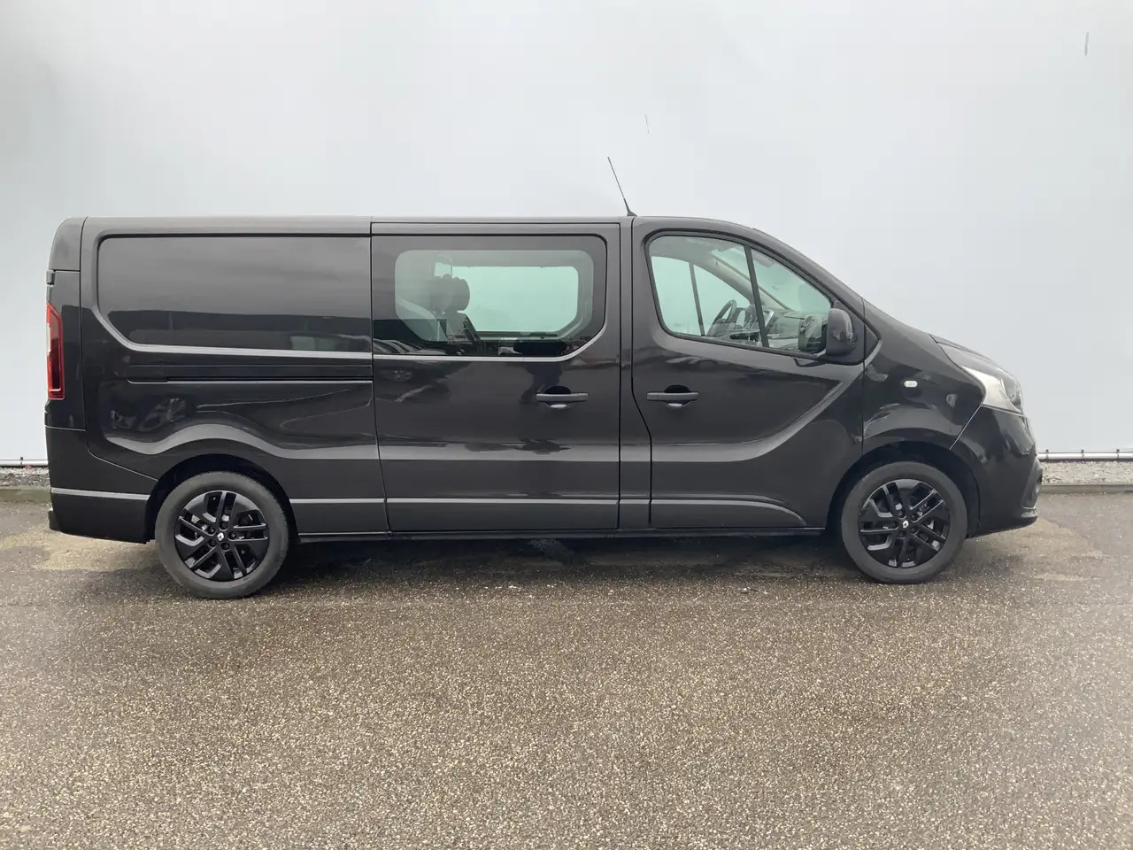 Duplakabinos kisteherautó Renault Trafic 1.6 dCi T29 L2H1 Dub Cab 5 Zits Airco Cruise Navi: 13 kép.