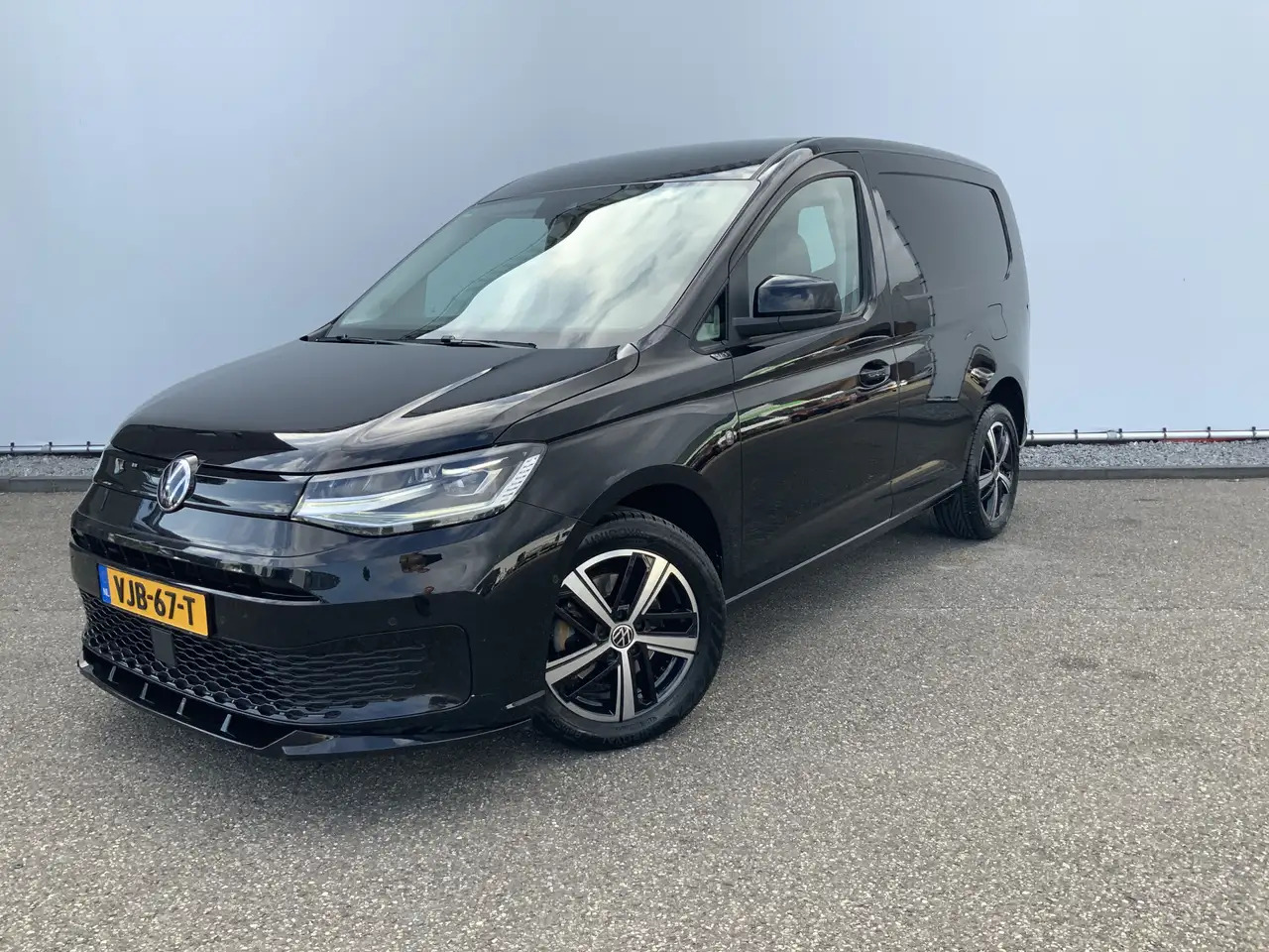 Volkswagen Caddy Cargo 2.0 TDI 1st Edition Automaat Airco Cruise Le - Kis furgon: 1 kép. Volkswagen Caddy Cargo 2.0 TDI 1st Edition Automaat Airco Cruise Le - Kis furgon: 1 kép.