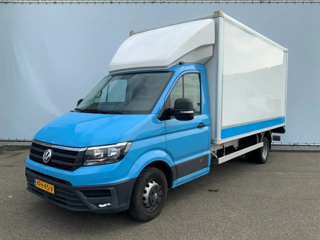Volkswagen Crafter 35 2.0 TDI L4 Meubelbak & Lift Automaat Airco Crui - Dobozos kisteherautó: 1 kép. Volkswagen Crafter 35 2.0 TDI L4 Meubelbak & Lift Automaat Airco Crui - Dobozos kisteherautó: 1 kép.