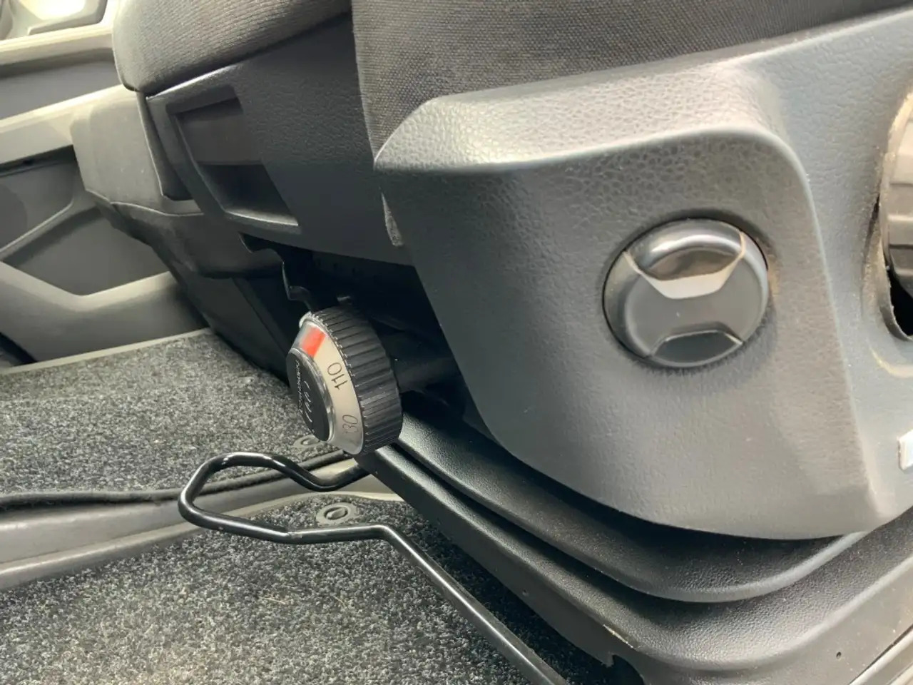 Dobozos kisteherautó Volkswagen Crafter 35 2.0 TDI L4 Meubelbak & Lift Automaat Airco Crui: 9 kép.