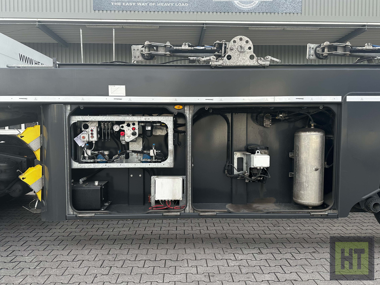 Faymonviile 3-Achs-Beton-Innenlader-PrefaMAX - Platós félpótkocsi: 5 kép. Faymonviile 3-Achs-Beton-Innenlader-PrefaMAX - Platós félpótkocsi: 5 kép.