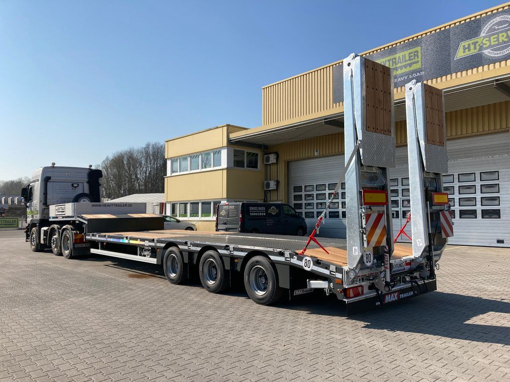 Faymonville MAX Trailer 3-Achs-Tele-Semi mit Rampen zwangsgel - Félpótkocsi mélybölcsős: 1 kép. Faymonville MAX Trailer 3-Achs-Tele-Semi mit Rampen zwangsgel - Félpótkocsi mélybölcsős: 1 kép.