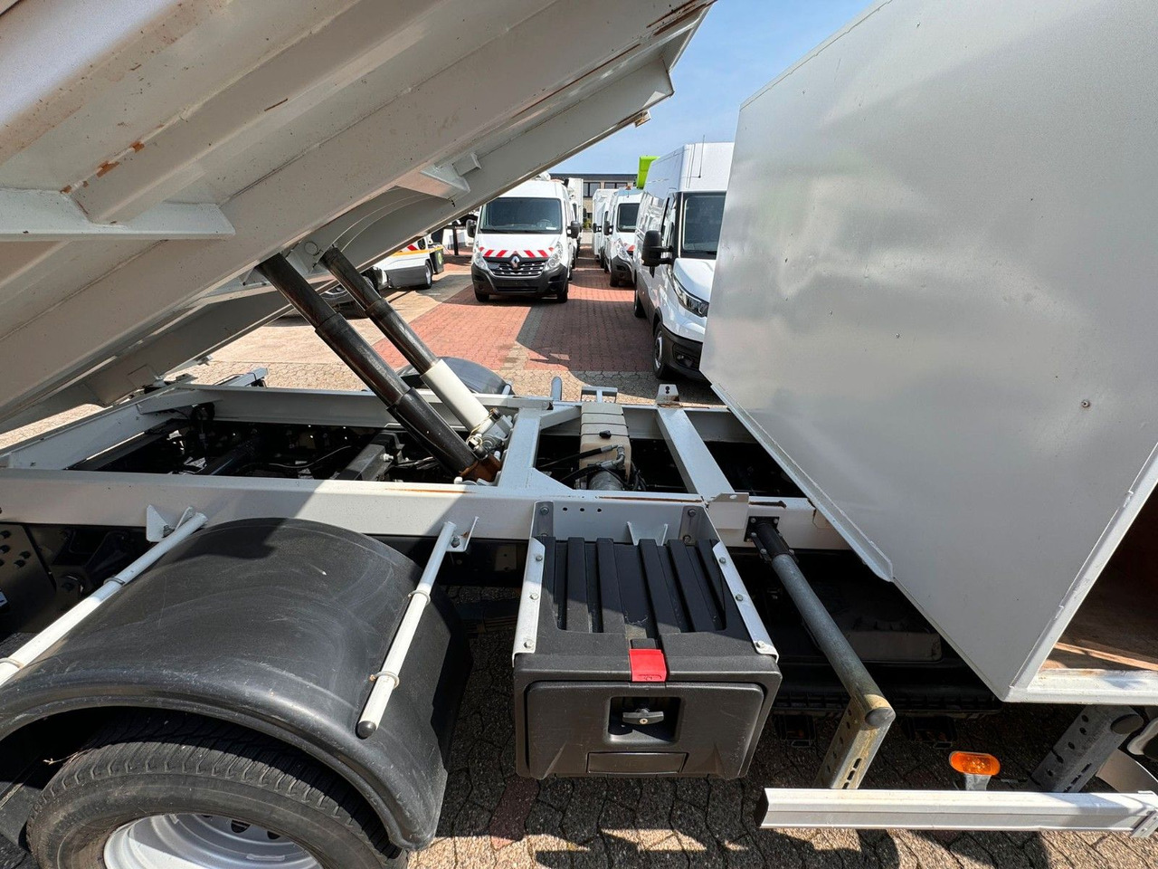 Billenőplatós kisteherautó Iveco 70C18 Kipper 3625 kg Nutzlast! Klima EURO 6C: 9 kép.