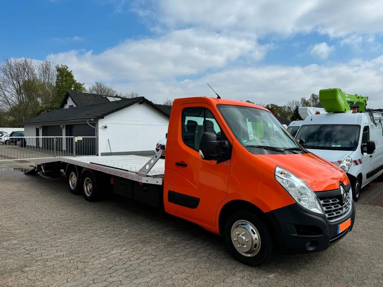 Renault Master Autotransporter - Autószállító teherautó: 3 kép. Renault Master Autotransporter - Autószállító teherautó: 3 kép.