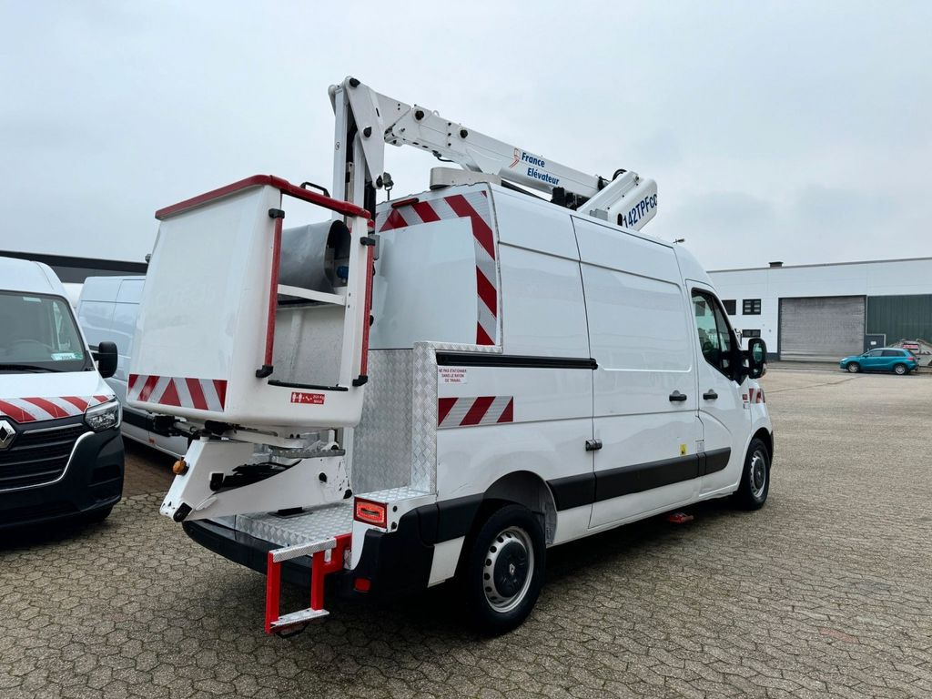 Renault Master Steiger France Elévateur 142 TPFcc - Emelőkosaras teherautó, Kisteherautó: 4 kép. Renault Master Steiger France Elévateur 142 TPFcc - Emelőkosaras teherautó, Kisteherautó: 4 kép.