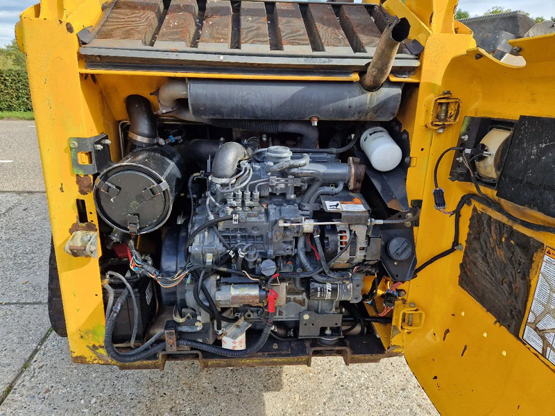Bobcat T190 rupsschranklader - Mini homlokrakodó: 5 kép. Bobcat T190 rupsschranklader - Mini homlokrakodó: 5 kép.