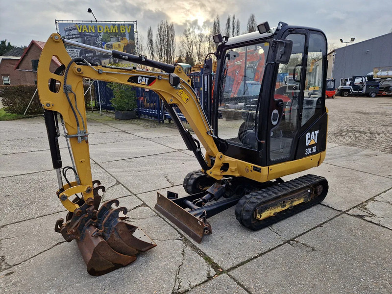 Minikotró Caterpillar 301.7D with low hours!: 1 kép.