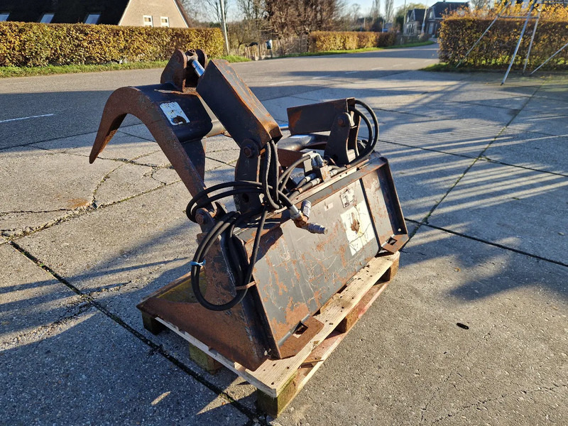 Diversen Attec schep/knijpbak t.b.v. schranklader - Kanál - Építőipari gépek: 4 kép. Diversen Attec schep/knijpbak t.b.v. schranklader - Kanál - Építőipari gépek: 4 kép.