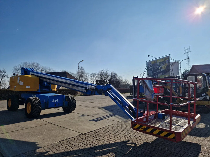 Genie S65 4X4 - Teleszkópos emelő: 2 kép. Genie S65 4X4 - Teleszkópos emelő: 2 kép.